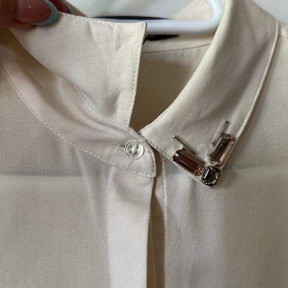 J. MCLAUGHLIN | Cream Dress Shirt Classic Collar Silk Button Down - Picture 10 of 12